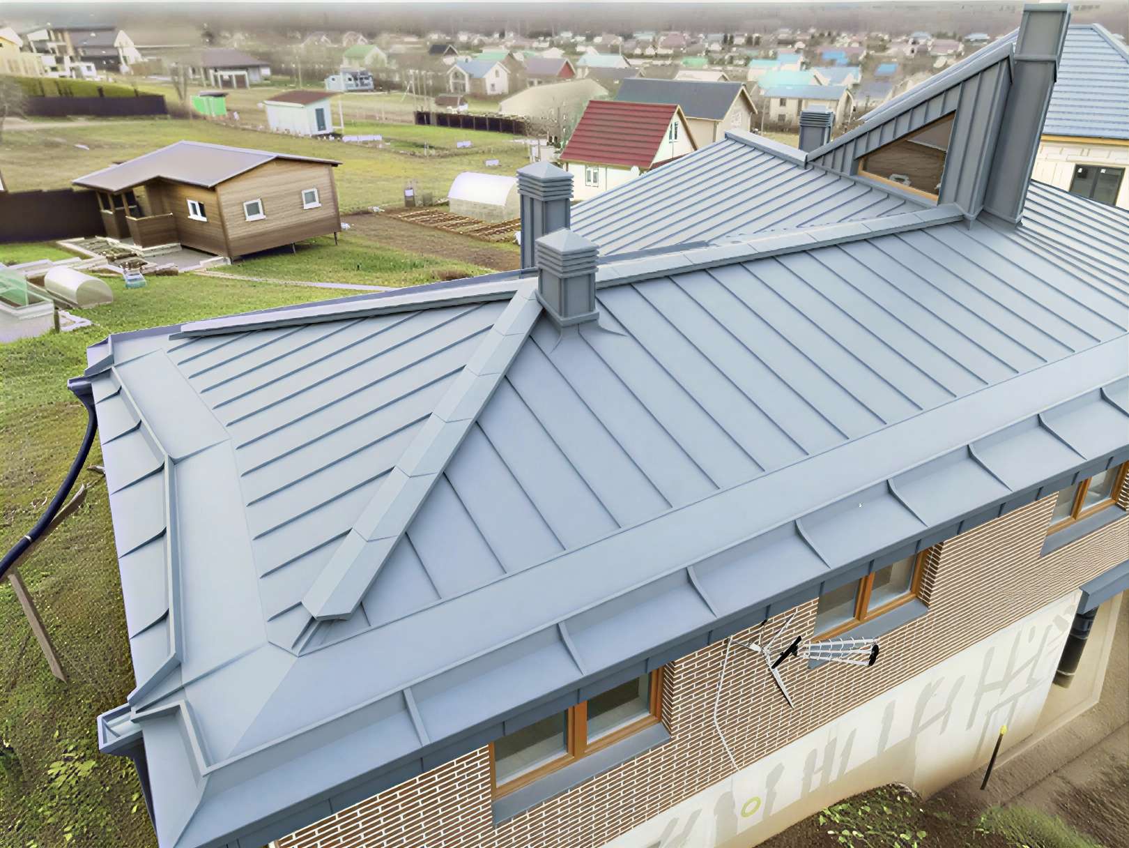 Dvigubo valco stogai kaimyninėse šalyse